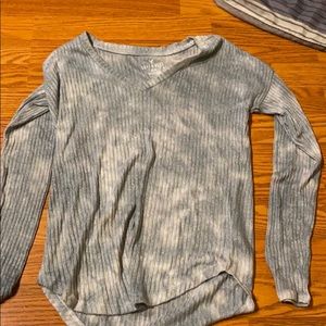 American Eagle Vneck ribbed long sleeve